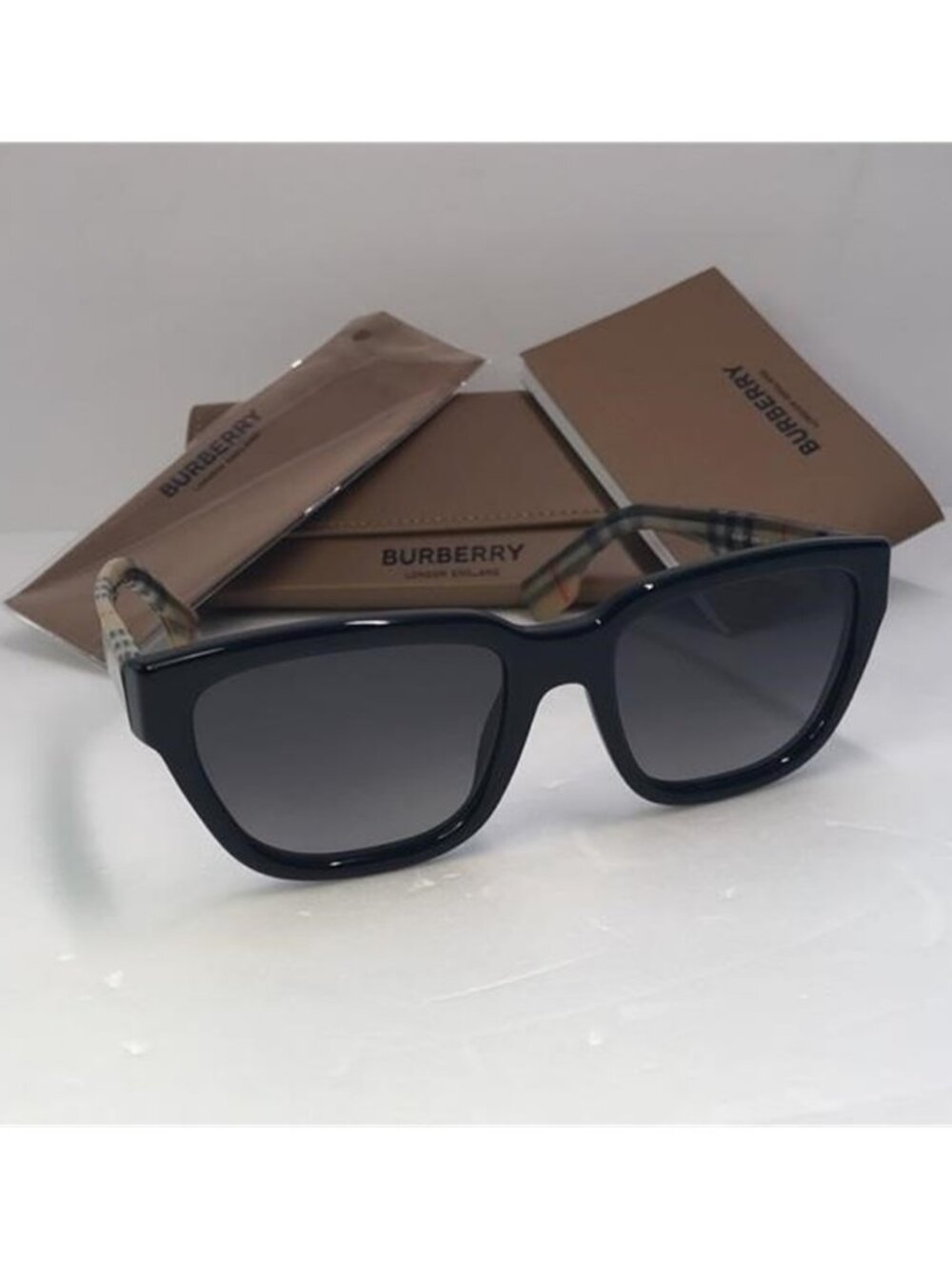 New Authentic Burberry Mammoth Grey Shaded Polarized Sunglasses BE4277 3757T3 - Picture 8 of 12